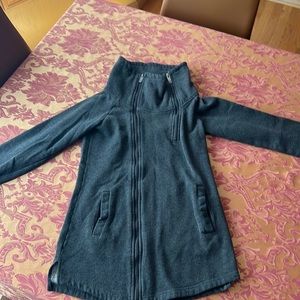 Adorable Bench zipper sweatshirt. Gently loved.